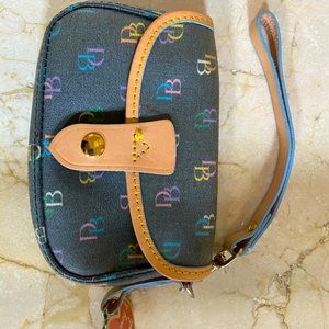 Dooney & Bourke wallet